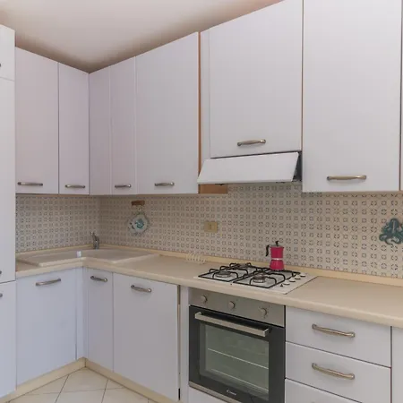 Villa Piazzetta Lotto B 50m From The Beach *
